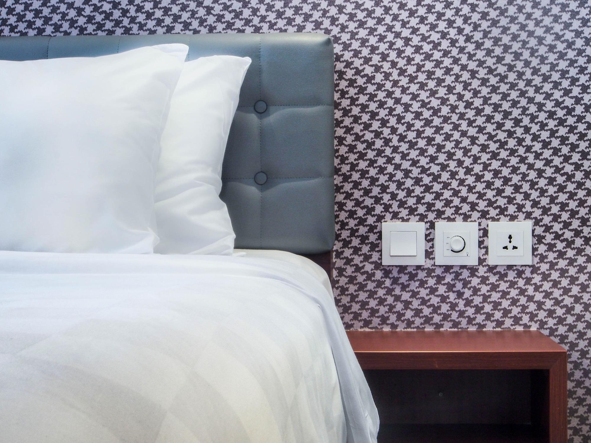 M Hotel Джакарта Экстерьер фото